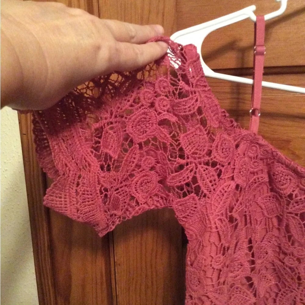 Top - Picture 2 of 4